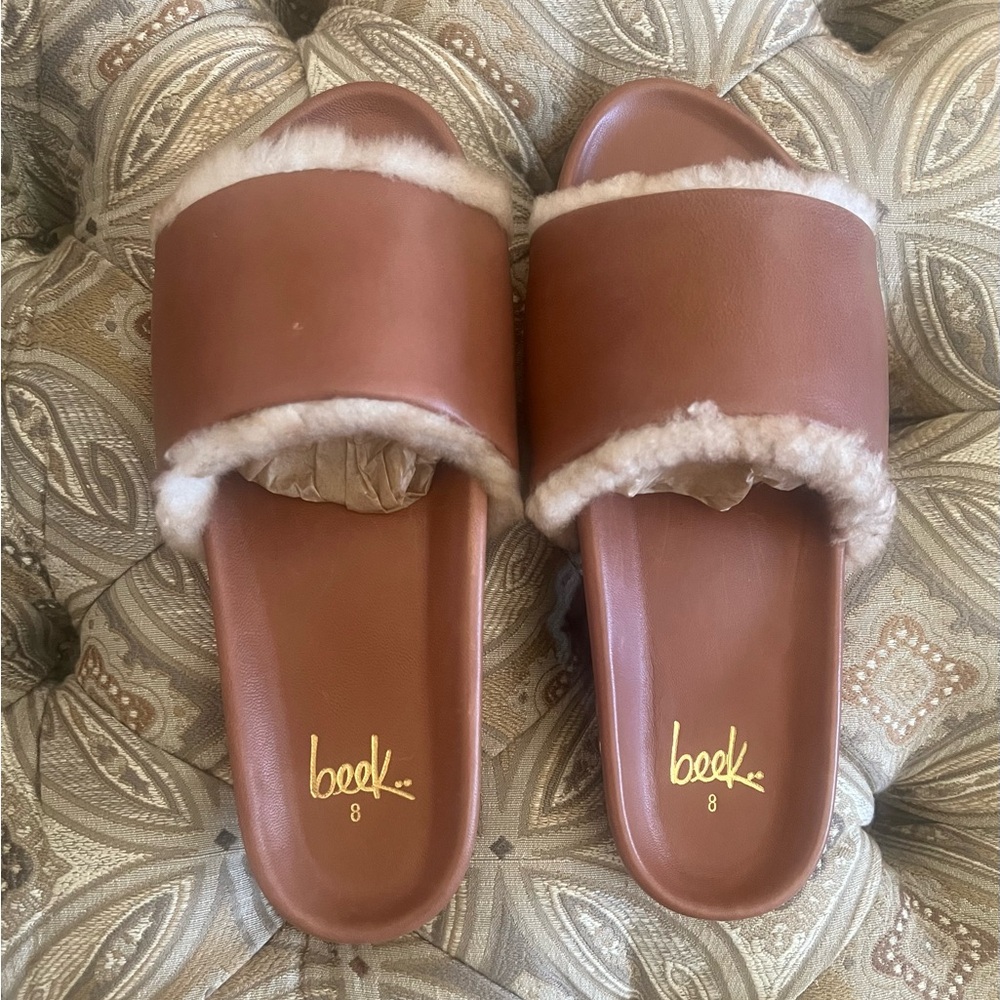 Beek Tan Shearling Slides Size 8 - Picture 3 of 5